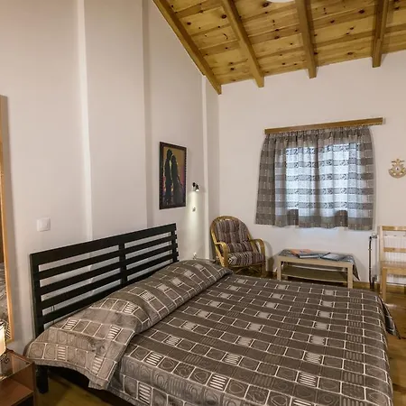 Athina's House * Alonai
